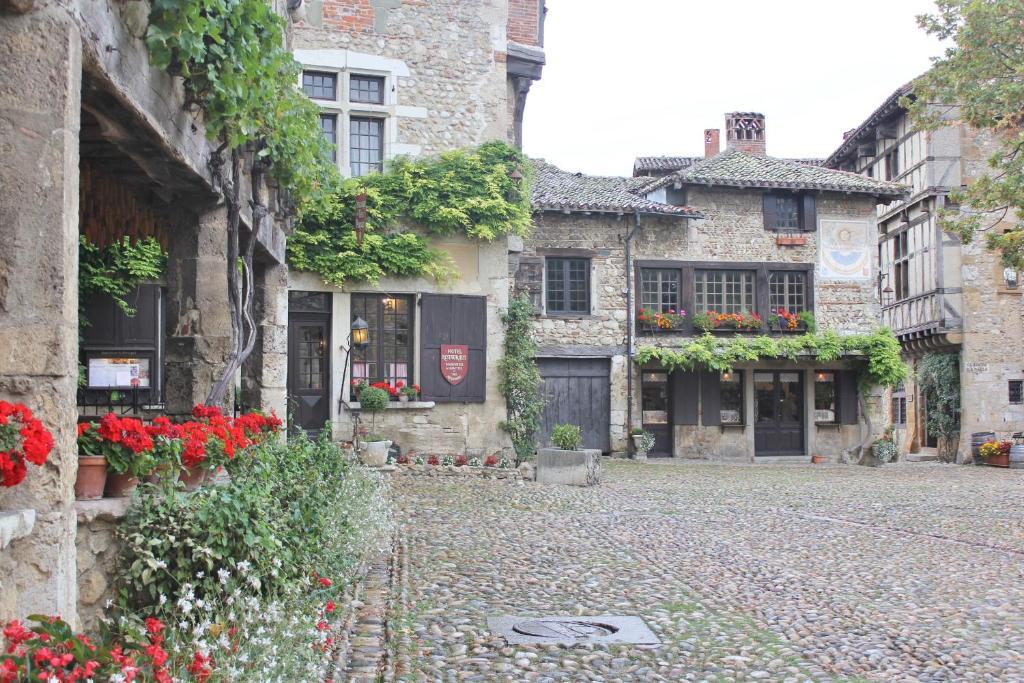 Hostellerie Du Vieux Pérouges المظهر الخارجي الصورة